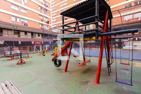 Apartamento à venda com 91m², 2 quartos e 1 vaga Apartamento à venda com 91m², 2 quartos e 1 vagaPlayground