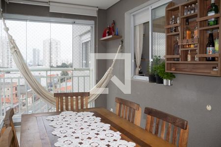 Apartamento à venda com 63m², 2 quartos e 1 vagaSacada 