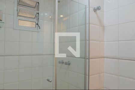 Apartamento à venda com 77m², 3 quartos e 2 vagas Apartamento à venda com 77m², 3 quartos e 2 vagasBanheiro da Suíte