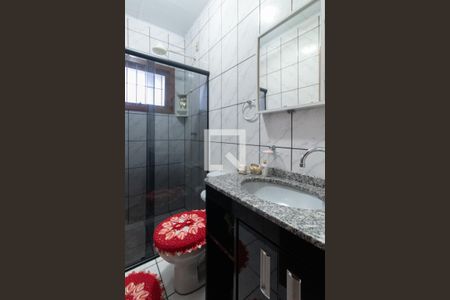 Casa à venda com 218m², 4 quartos e 4 vagasBanheiro Corredor