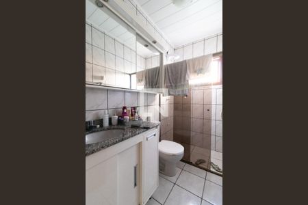 Casa à venda com 218m², 4 quartos e 4 vagasBanheiro do Quarto 2