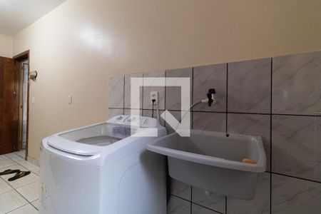 Casa à venda com 218m², 4 quartos e 4 vagasÁrea de Serviço