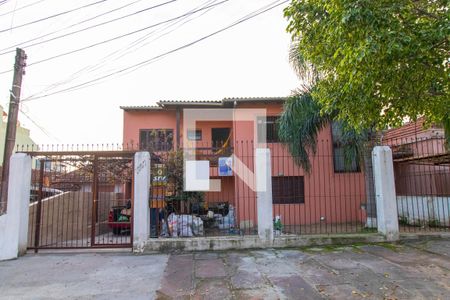 Casa à venda com 218m², 4 quartos e 4 vagasFachada
