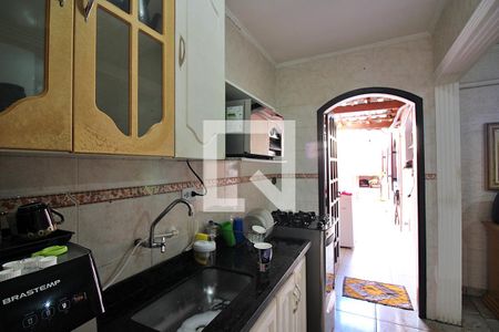 Casa à venda com 159m², 3 quartos e 2 vagasCozinha