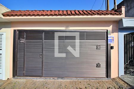 Casa à venda com 159m², 3 quartos e 2 vagasFachada