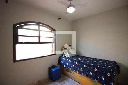 Casa à venda com 159m², 3 quartos e 2 vagasQuarto 2