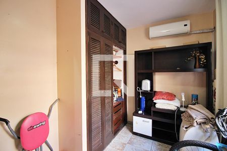 Casa à venda com 159m², 3 quartos e 2 vagasQuarto 3