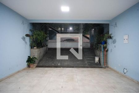 Casa à venda com 169m², 4 quartos e 2 vagas Casa à venda com 169m², 4 quartos e 2 vagasGaragem