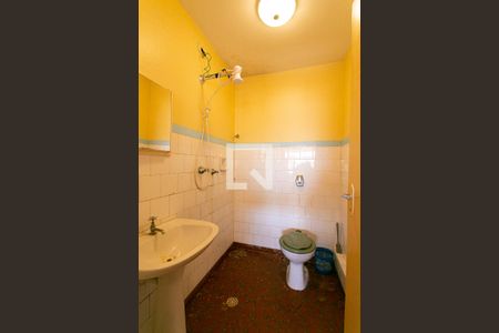 Casa à venda com 134m², 3 quartos e 1 vaga Casa à venda com 134m², 3 quartos e 1 vagaBanheiro de Serviço