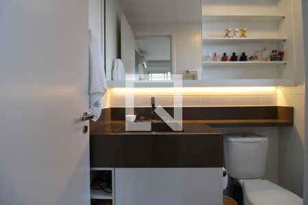 Apartamento à venda com 36m², 1 quarto e 1 vagaBanheiro da suíte 