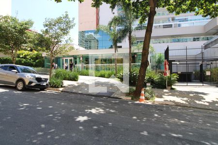 Apartamento à venda com 36m², 1 quarto e 1 vagaFachada e portaria 