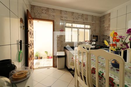 Casa à venda com 209m², 5 quartos e 5 vagasCozinha