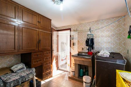 Casa à venda com 545m², 5 quartos e 4 vagas Casa à venda com 545m², 5 quartos e 4 vagas1o. Andar - Área de Serviço