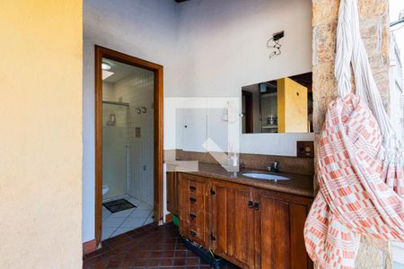 Casa à venda com 545m², 5 quartos e 4 vagas Casa à venda com 545m², 5 quartos e 4 vagas1o. Andar - Banheiro da Churrasqueira