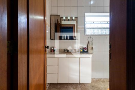 Casa à venda com 545m², 5 quartos e 4 vagas Casa à venda com 545m², 5 quartos e 4 vagas2o. Andar - Banheiro da Suíte 2