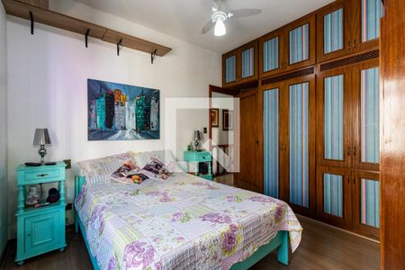 Casa à venda com 545m², 5 quartos e 4 vagas Casa à venda com 545m², 5 quartos e 4 vagas2o. Andar - Suíte 5