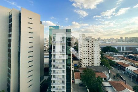 Apartamento à venda com 98m², 2 quartos e 2 vagasVista