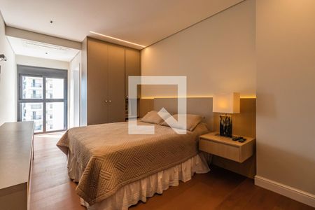 Apartamento à venda com 360m², 3 quartos e 5 vagas Apartamento à venda com 360m², 3 quartos e 5 vagasSuíte 2