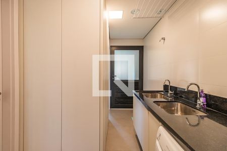 Apartamento à venda com 360m², 3 quartos e 5 vagas Apartamento à venda com 360m², 3 quartos e 5 vagasÁrea de Serviço