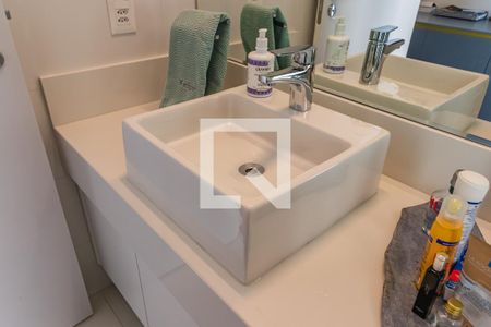 Apartamento à venda com 360m², 3 quartos e 5 vagas Apartamento à venda com 360m², 3 quartos e 5 vagasBanheiro da Suíte 1