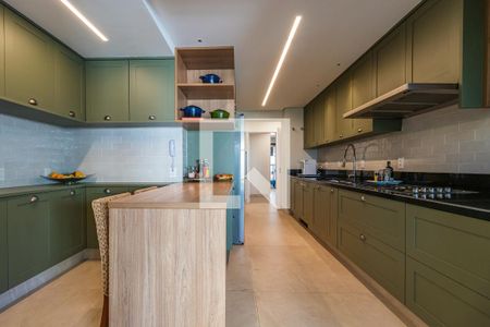 Apartamento à venda com 360m², 3 quartos e 5 vagas Apartamento à venda com 360m², 3 quartos e 5 vagasCozinha