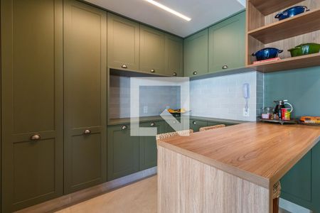 Apartamento à venda com 360m², 3 quartos e 5 vagas Apartamento à venda com 360m², 3 quartos e 5 vagasCozinha