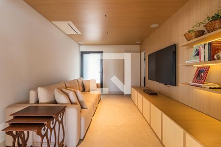 Apartamento à venda com 360m², 3 quartos e 5 vagas Apartamento à venda com 360m², 3 quartos e 5 vagasSala de TV