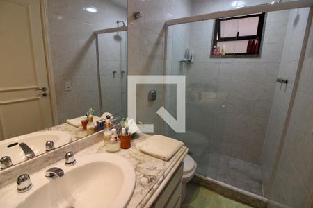 Apartamento à venda com 170m², 3 quartos e 2 vagasBanheiro da Suíte 2