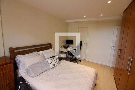 Apartamento à venda com 170m², 3 quartos e 2 vagasSuite 2