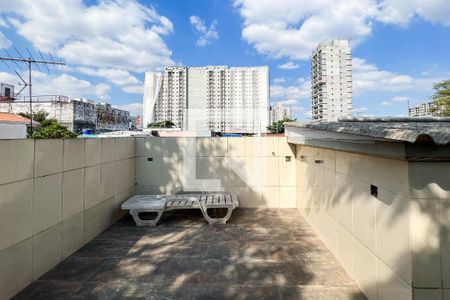 Casa à venda com 250m², 3 quartos e 2 vagas Casa à venda com 250m², 3 quartos e 2 vagasCobertura