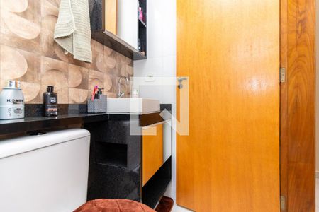Casa de condomínio à venda com 72m², 2 quartos e 1 vaga Casa de condomínio à venda com 72m², 2 quartos e 1 vagaBanheiro da Suíte 2