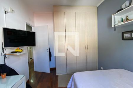 Casa de condomínio à venda com 165m², 3 quartos e 3 vagasQuarto 2