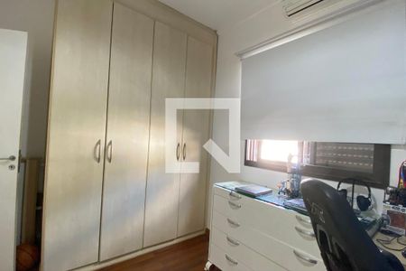 Casa de condomínio à venda com 165m², 3 quartos e 3 vagasQuarto 3