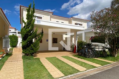 Casa de condomínio à venda com 165m², 3 quartos e 3 vagasFachada