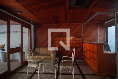 Apartamento à venda com 80m², 2 quartos e sem vagaÁrea comum