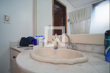 Apartamento à venda com 80m², 2 quartos e sem vagaBanheiro da Suíte