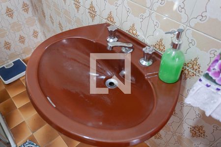 Casa à venda com 195m², 3 quartos e 4 vagas Casa à venda com 195m², 3 quartos e 4 vagasBanheiro social