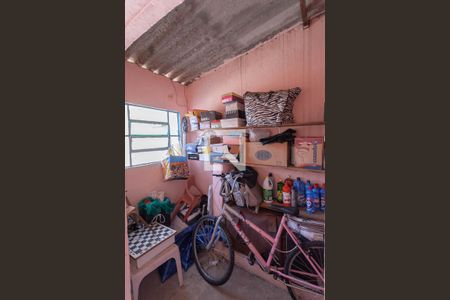 Casa à venda com 195m², 3 quartos e 4 vagas Casa à venda com 195m², 3 quartos e 4 vagasQuarto de despejo