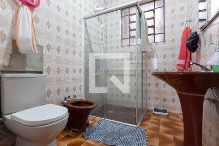 Casa à venda com 195m², 3 quartos e 4 vagas Casa à venda com 195m², 3 quartos e 4 vagasBanheiro social