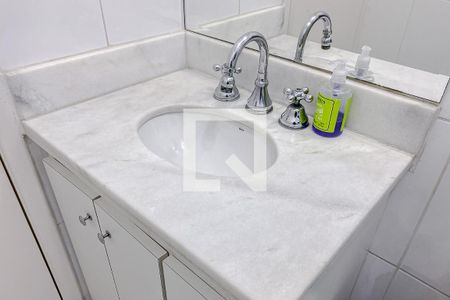 Casa à venda com 140m², 3 quartos e 4 vagasBanheiro