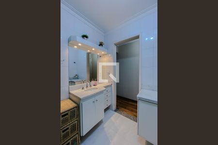 Casa à venda com 140m², 3 quartos e 4 vagasBanheiro da Suíte