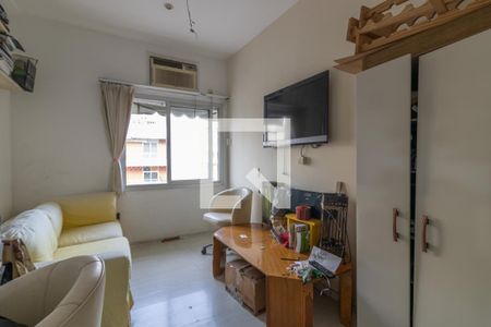 Apartamento à venda com 270m², 4 quartos e 2 vagas Apartamento à venda com 270m², 4 quartos e 2 vagasSuíte