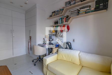 Apartamento à venda com 270m², 4 quartos e 2 vagas Apartamento à venda com 270m², 4 quartos e 2 vagasSuíte