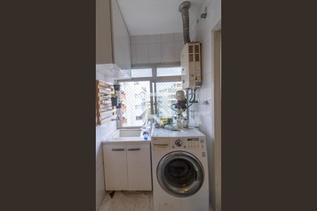 Apartamento à venda com 270m², 4 quartos e 2 vagas Apartamento à venda com 270m², 4 quartos e 2 vagasCozinha e Área de Serviço