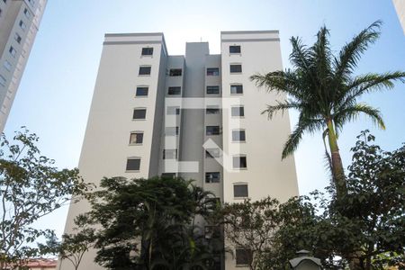 Apartamento para alugar com 65m², 3 quartos e 1 vaga Apartamento para alugar com 65m², 3 quartos e 1 vagaFachada