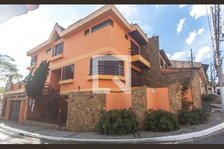 Casa à venda com 316m², 3 quartos e 7 vagasFachada