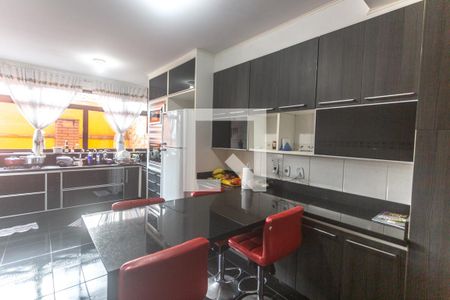 Casa à venda com 316m², 3 quartos e 7 vagasCozinha