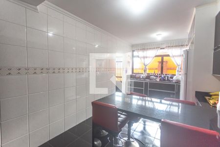 Casa à venda com 316m², 3 quartos e 7 vagasCozinha