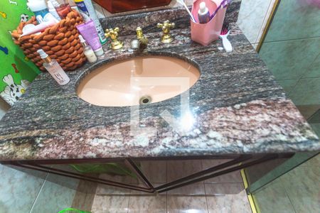 Casa à venda com 316m², 3 quartos e 7 vagasBanheiro suíte 2