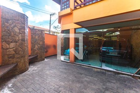 Casa à venda com 316m², 3 quartos e 7 vagasQuintal